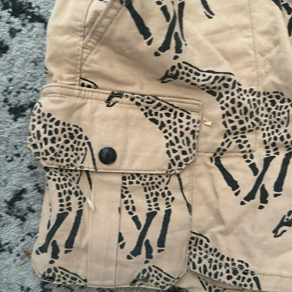 Topshop EUC Giraffe African Women Cargo Snorts - Picture 7 of 16
